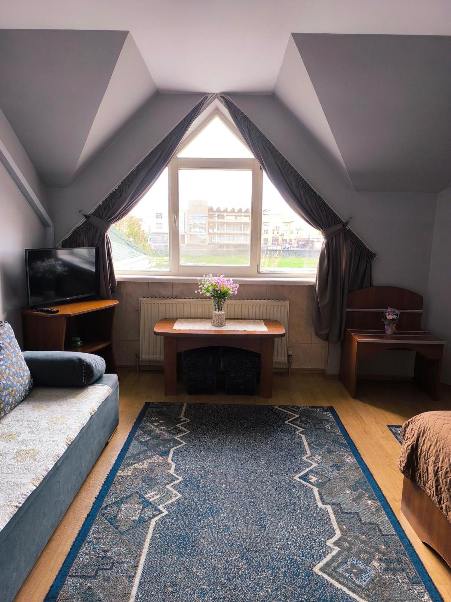Hotel Delfin Moukatcheve Chambre photo
